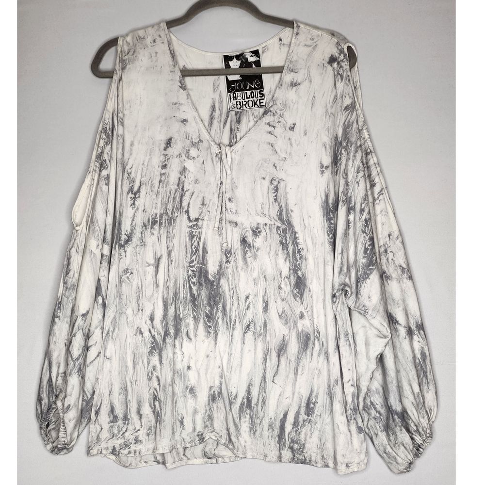 Young, Fabulous & Broke Tie-dye Cold Shoulder Top Size Med Gray and White